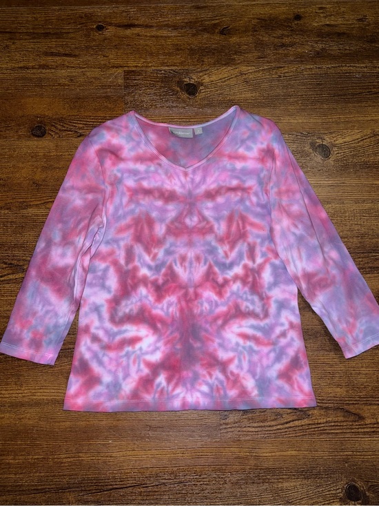 croft & barrow Tops - Pink Tie-Dye V-Neck Psychedelic Festival Stretch Long Sleeve Cotton Top Size M